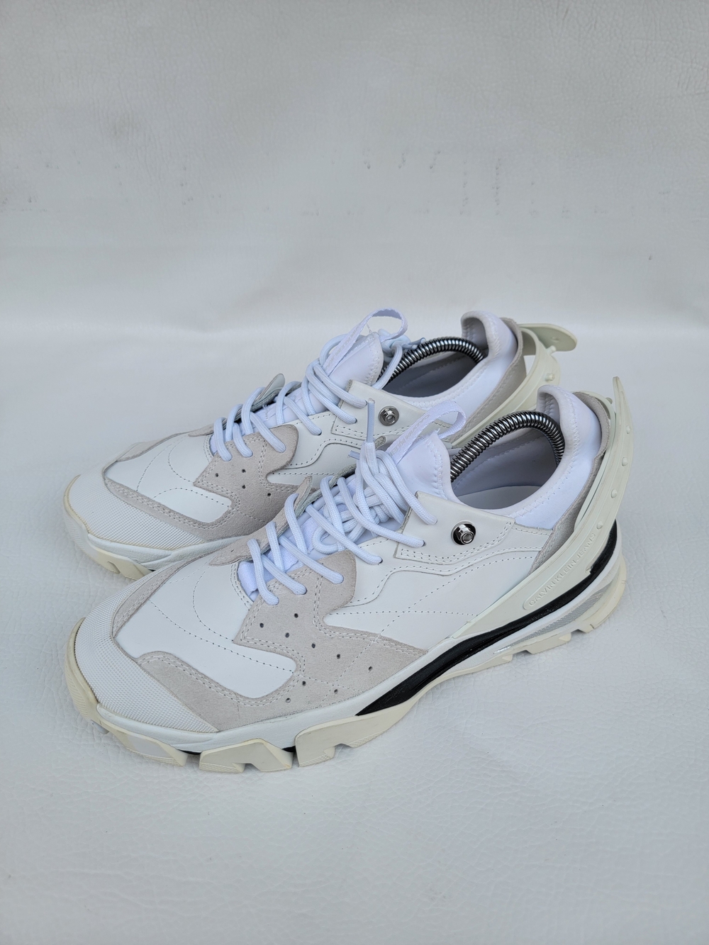Calvin Klein Carla Shoes Size 10 white black women casual sneaker The shoes show